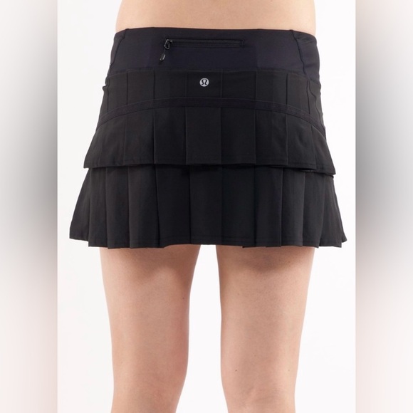 Lululemon Athletica Black Pace Setter Skirt-2Tall - Picture 1 of 5
